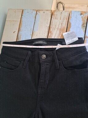 Guess Women's Skinny Jeans Black